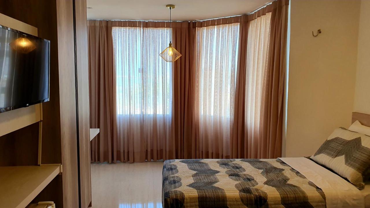 Apto Luxo Em - Beira Mar